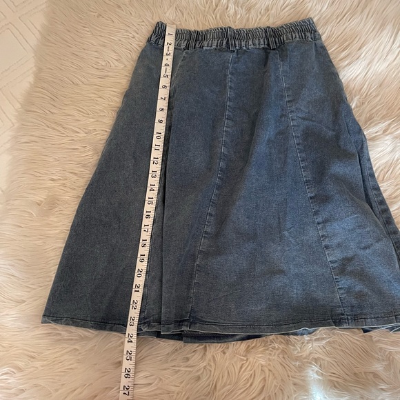 NWT | Denim midi skirt - Picture 13 of 16